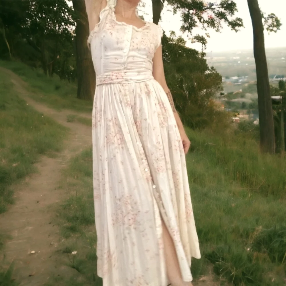 Vintage Pink and Cream Pleated Maxi Sundress - Picture 3 of 14